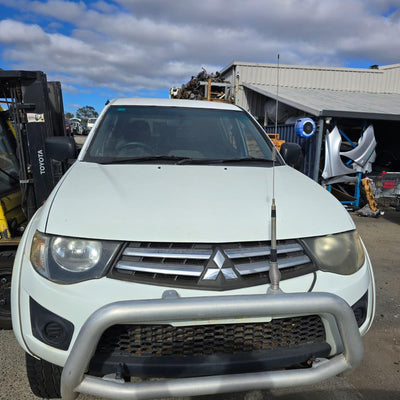 2009-2015 Mitsubishi Triton Brake Booster