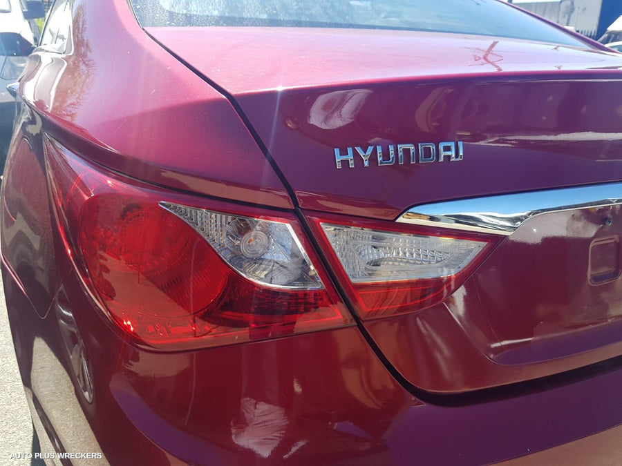 2012 Hyundai I45 Right Taillight