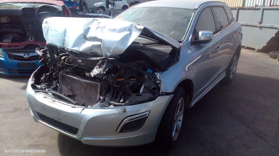 2011 Volvo Xc60 Right Rear Door Sliding