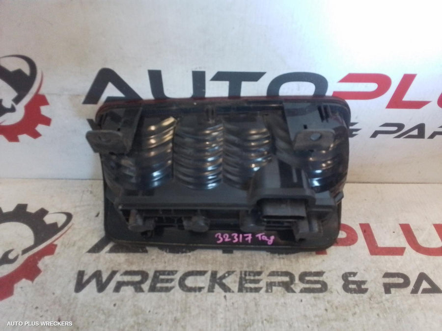 2006 Volkswagen Caddy Right Taillight