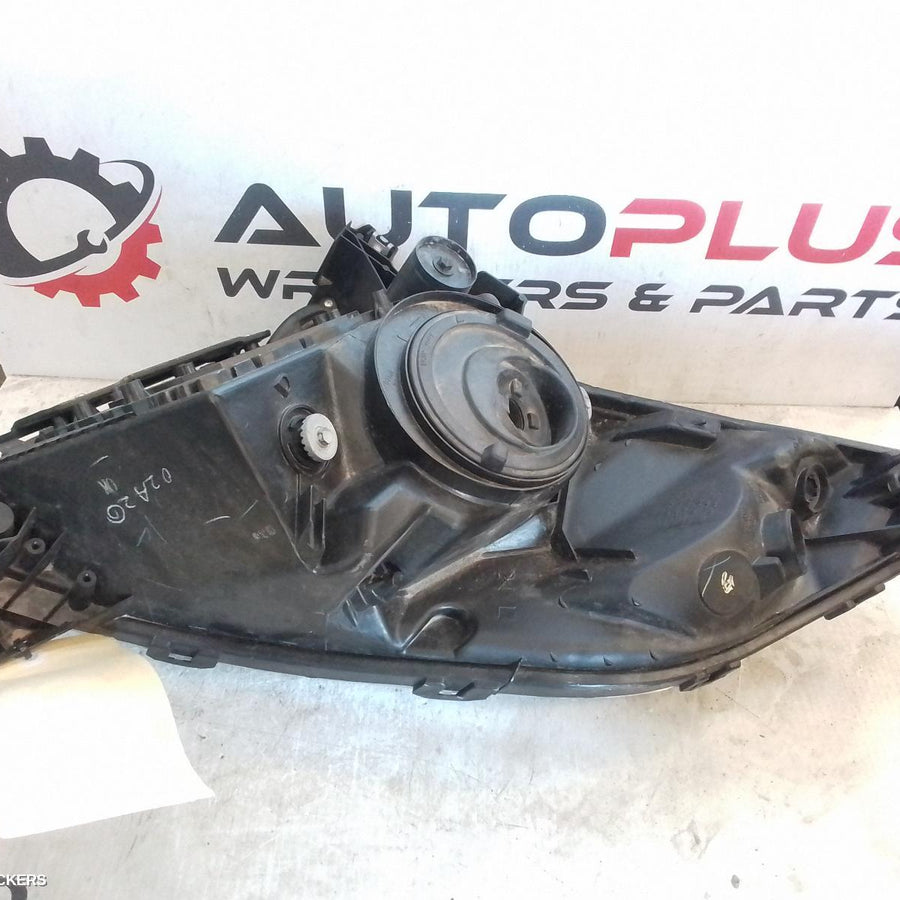 2003-2005 Toyota Prius Left Headlamp