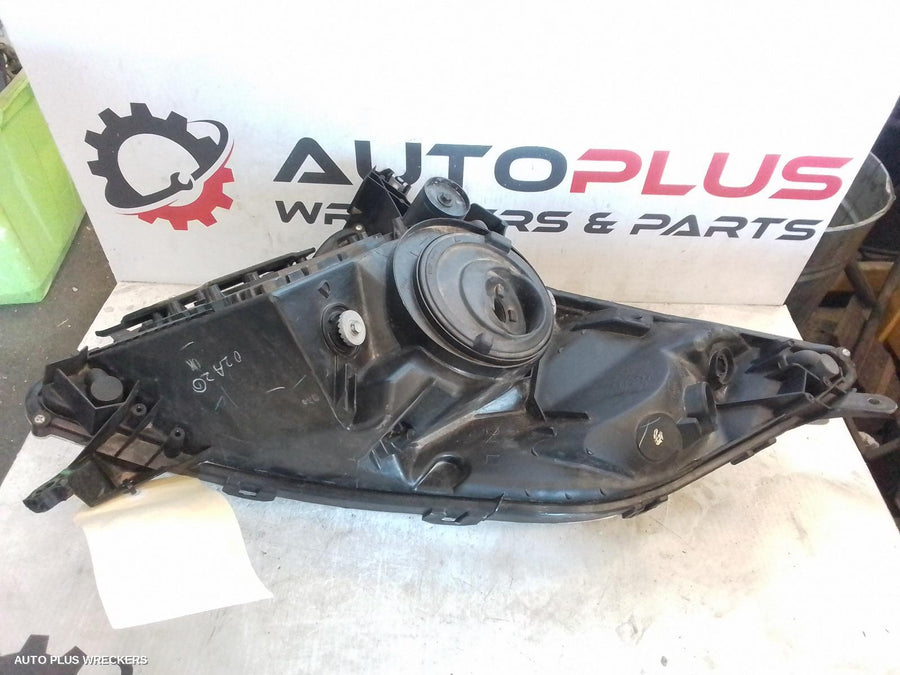 2004 Toyota Prius Left Headlamp