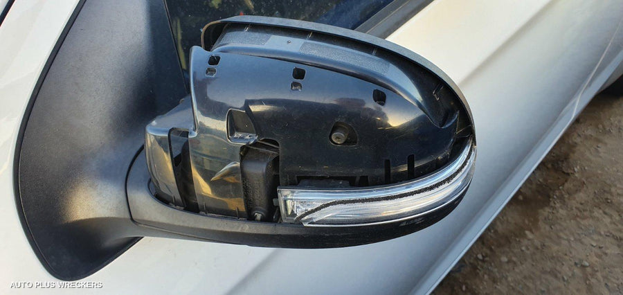 2013 Hyundai I20 Left Front Door Window
