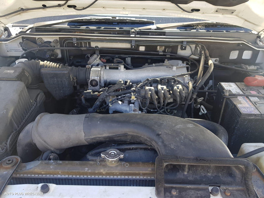 2002 Mitsubishi Pajero Left Headlamp