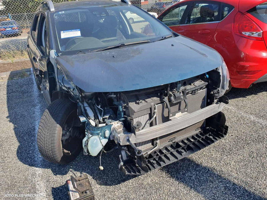 2016 PEUGEOT 2008 LEFT FRONT DOOR