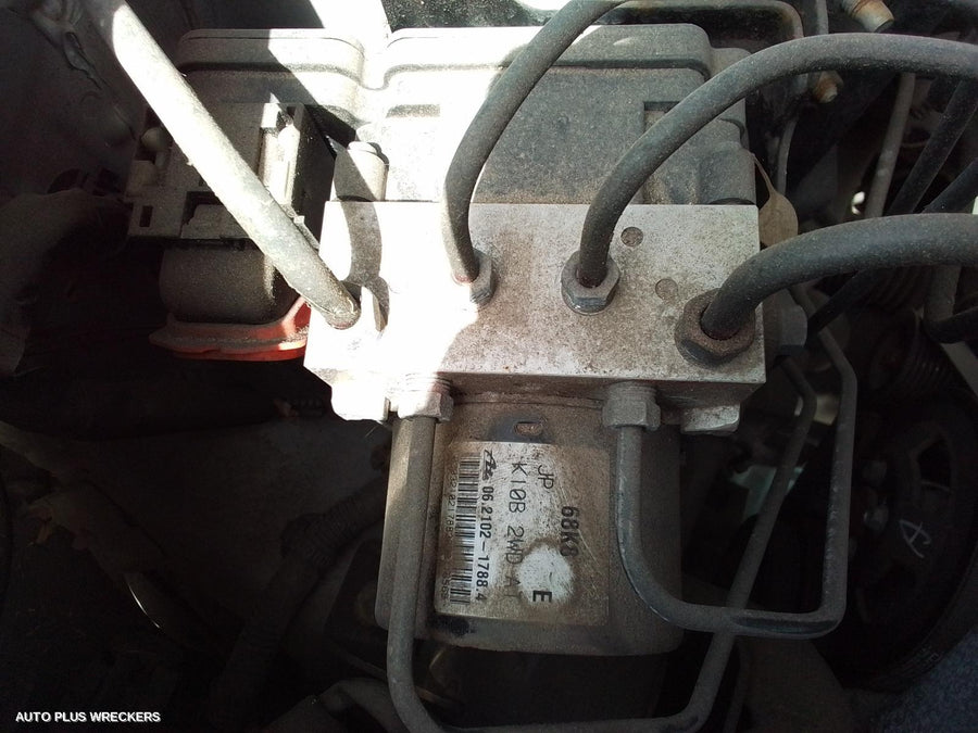 2011 Suzuki Alto Bonnet