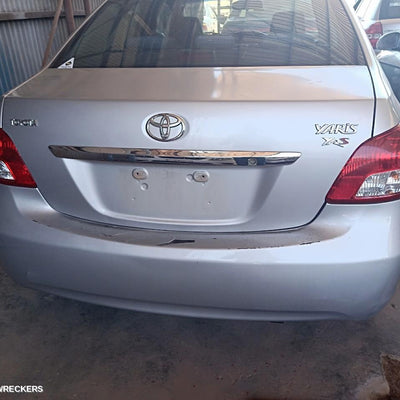 2009 Toyota Yaris Left Rear Door Window