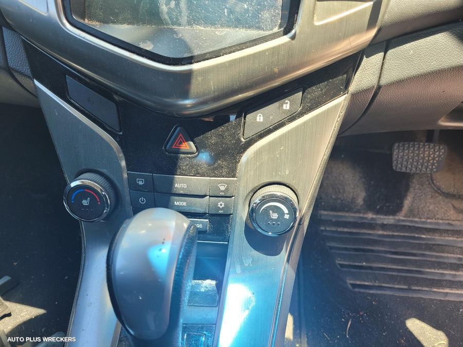 2013 Holden Cruze Right Door Mirror