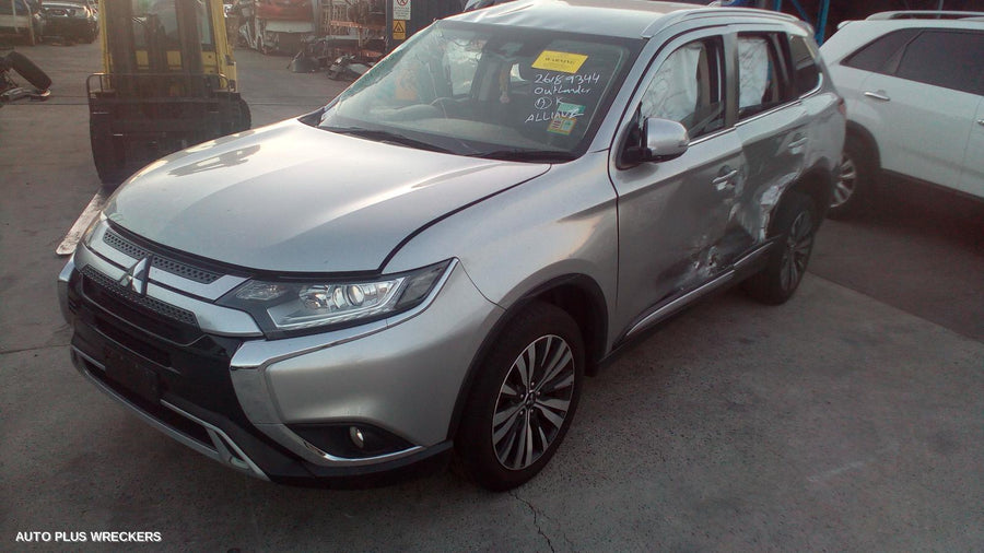 2020 Mitsubishi Outlander Door Handle