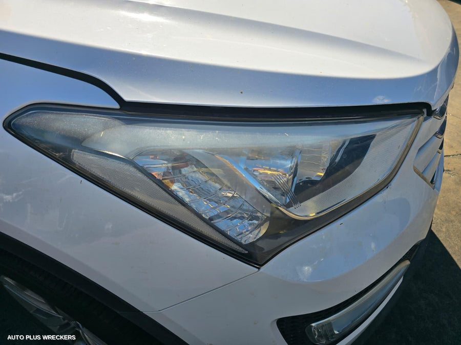 2012-2018 Hyundai Santa Fe Bonnet Lock Support