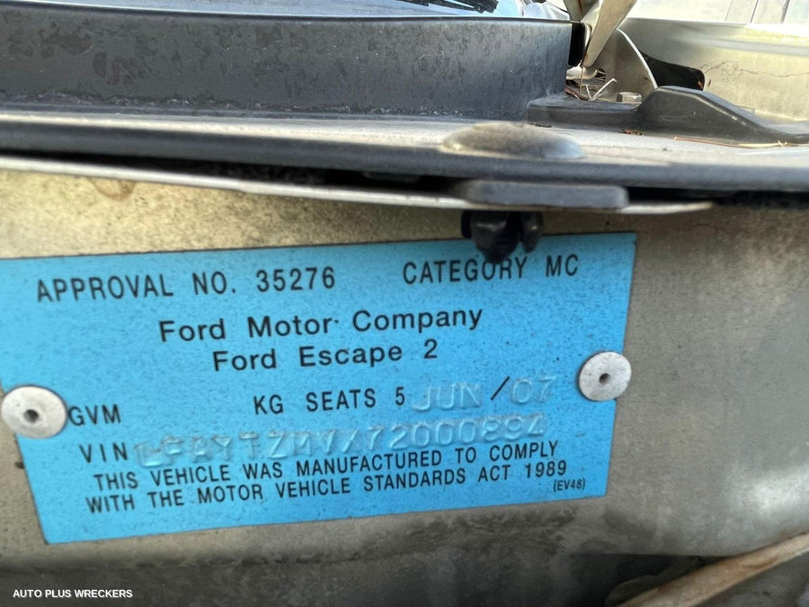 2007 Ford Escape Right Guard