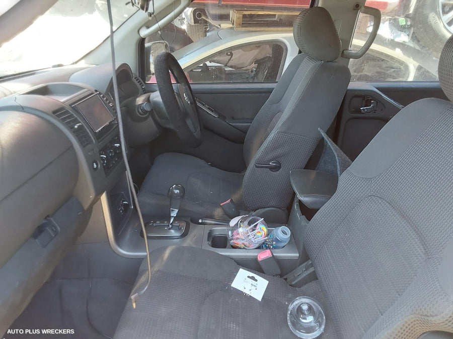 2006 Nissan Pathfinder Right Guard