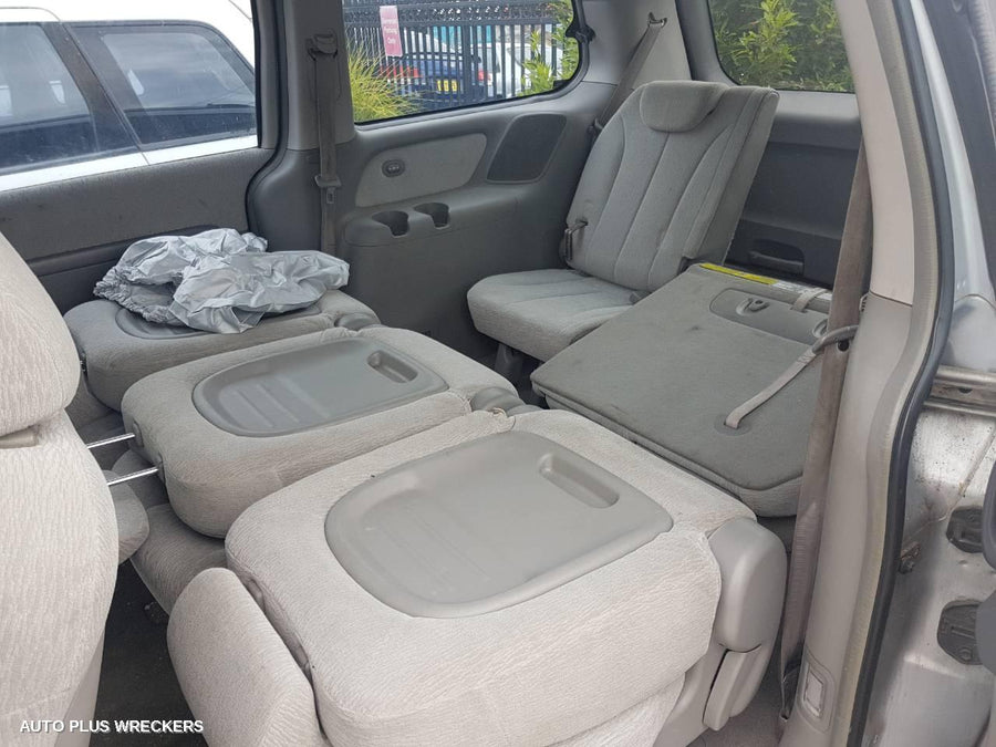 2006 Kia Carnival/grand Carnival Right Front Door
