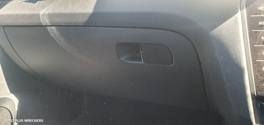 2020 Skoda Octavia Left Front Window Reg Motor