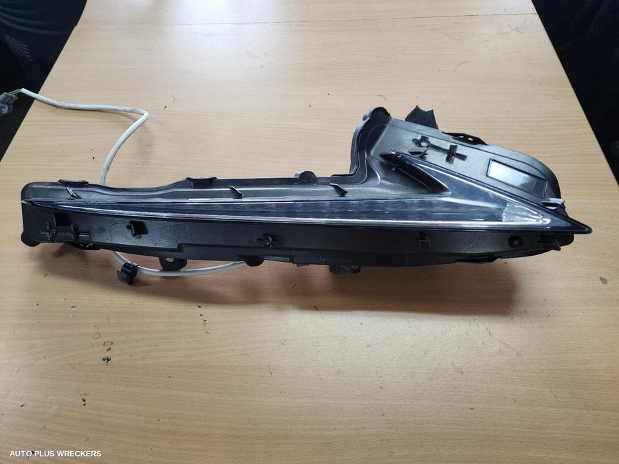2013-2016 Lexus Is Series Right Indicator Fog Side