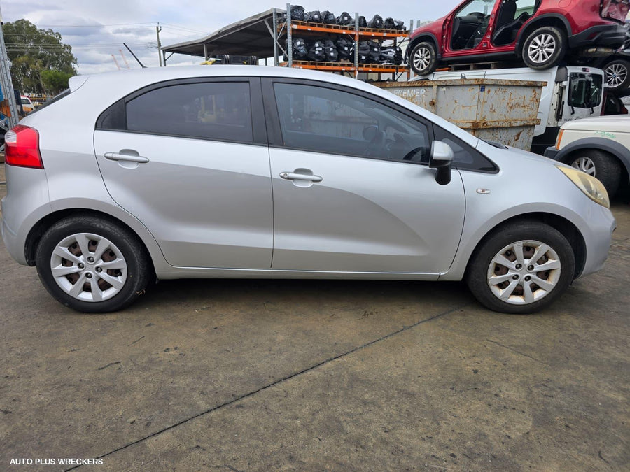 2011-2016 Kia Rio Seatbelt Stalk