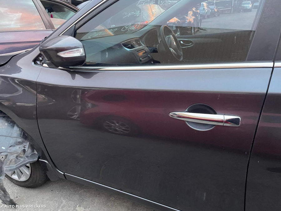 2013 Nissan Pulsar Left Taillight