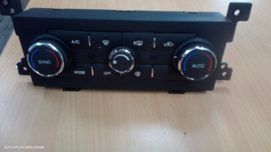 2015 Holden Captiva Heater Ac Controls