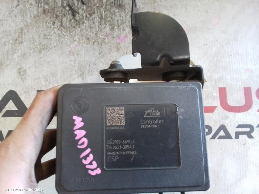 2012-2015 Mitsubishi Outlander Abs Pump Modulator