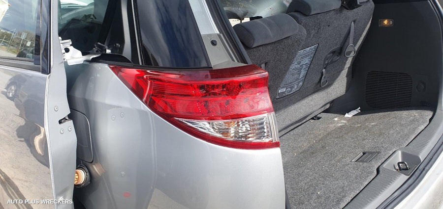 2010 Toyota Tarago Left Rear Door Window