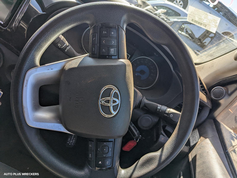 2019 Toyota Hilux Right Front Door Window
