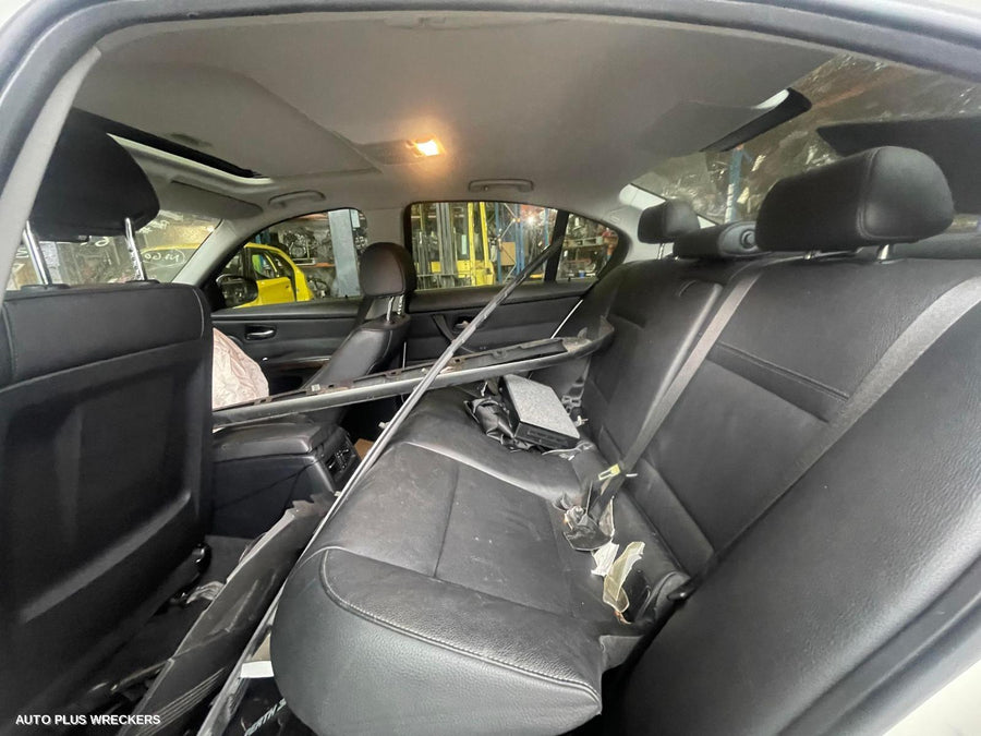 2010 Bmw 3 Series Rear Garnish