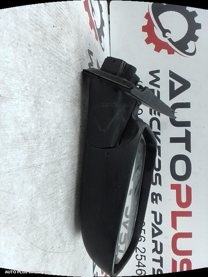 2004 Holden Rodeo Right Door Mirror