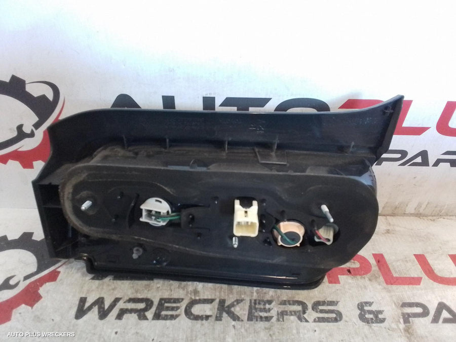 2011 Toyota Rukus Right Taillight