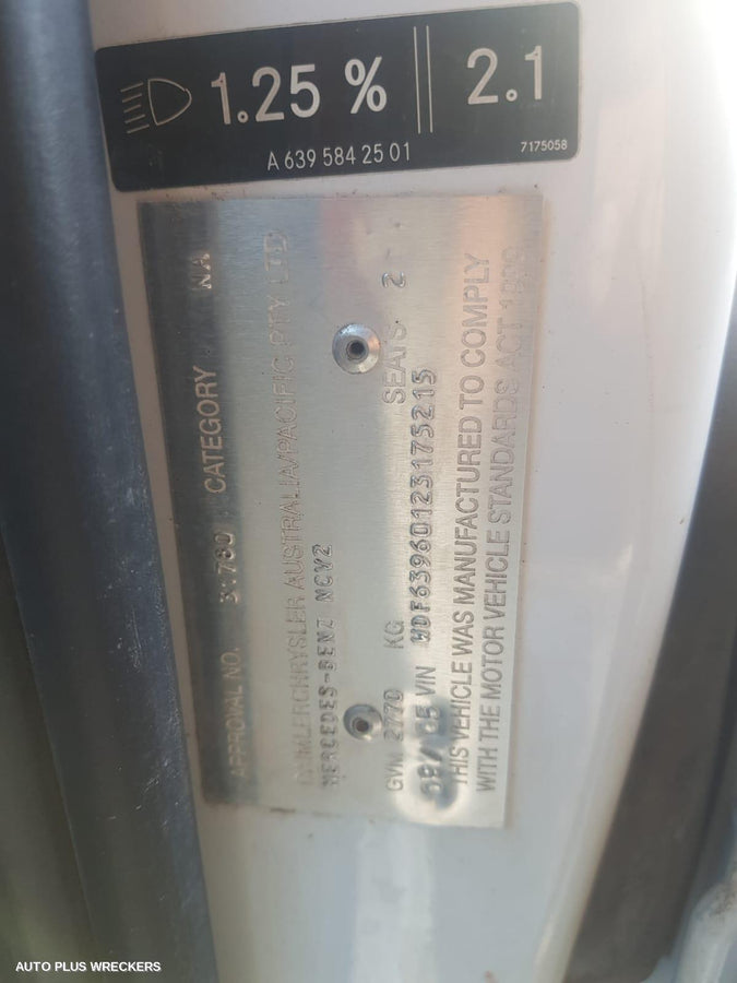 2006 Mercedes Vito Fan