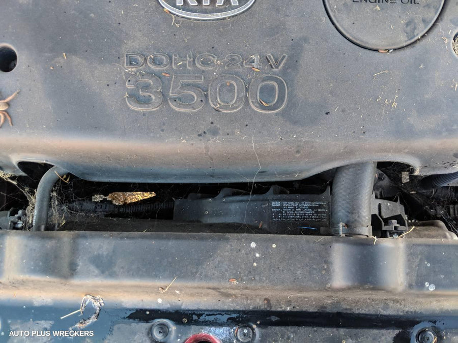 2004 Kia Sorento Left Taillight