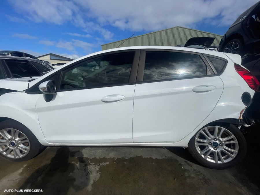 2016 Ford Fiesta Right Rear Door Window