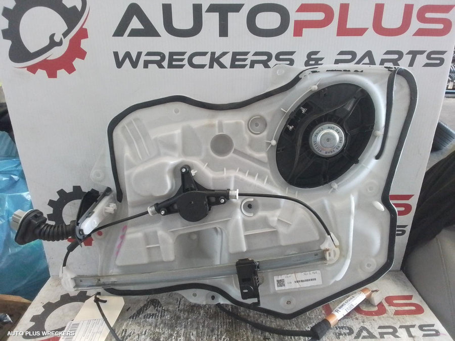 2009-2013 Mazda 3 Right Rear Wnd Reg Motor