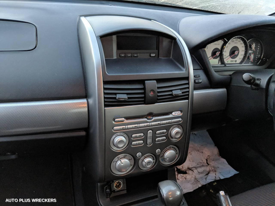 2006 Mitsubishi 380 Left Headlamp