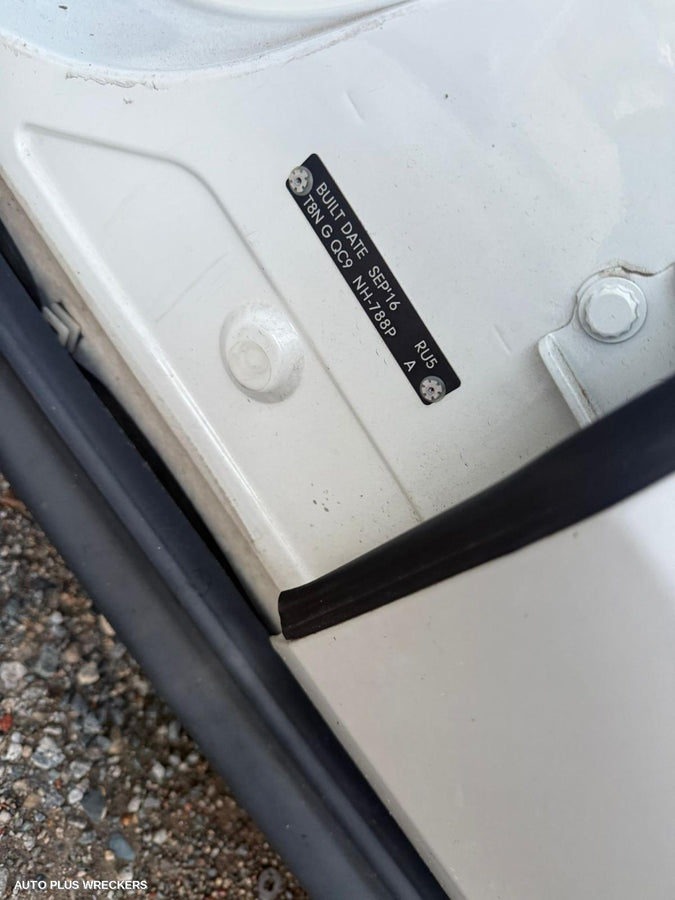 2016 Honda Hrv Right Front Door