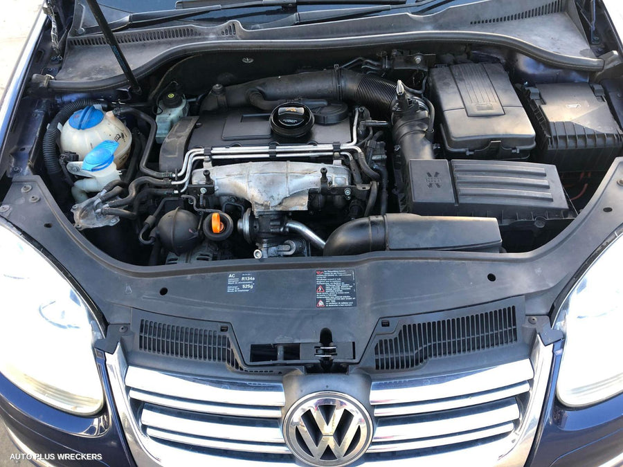 2006 Volkswagen Jetta Left Taillight