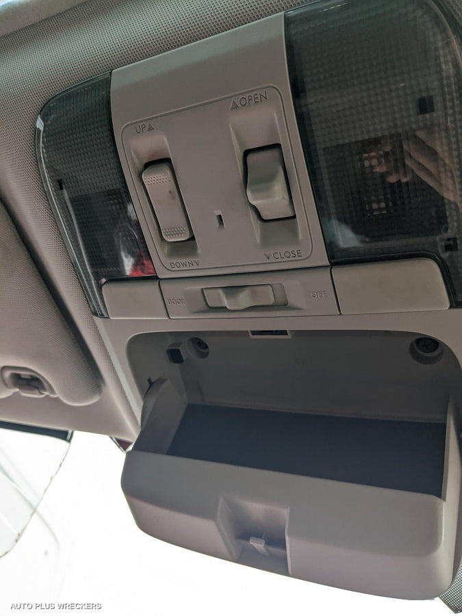 2011 Subaru Liberty Courtesy Light