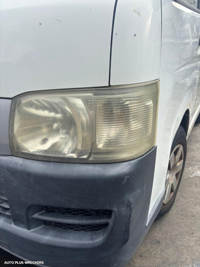 2006 Toyota Hiace Right Headlamp