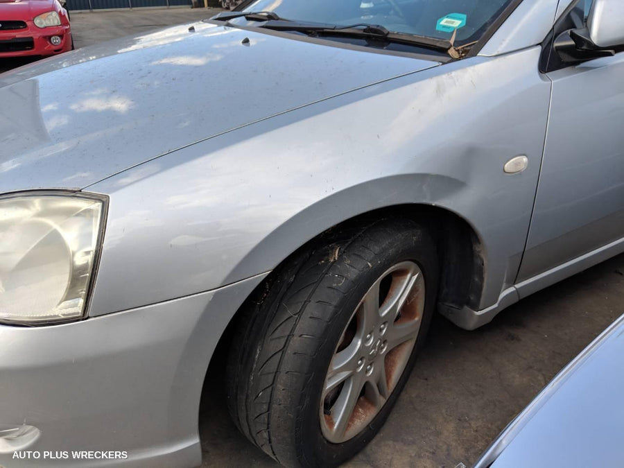 2006 Mitsubishi 380 Door Boot Gate Lock