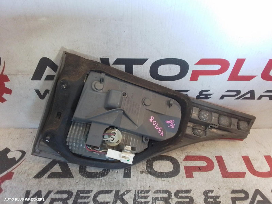 2006-2008 Toyota Tarago Rear Garnish
