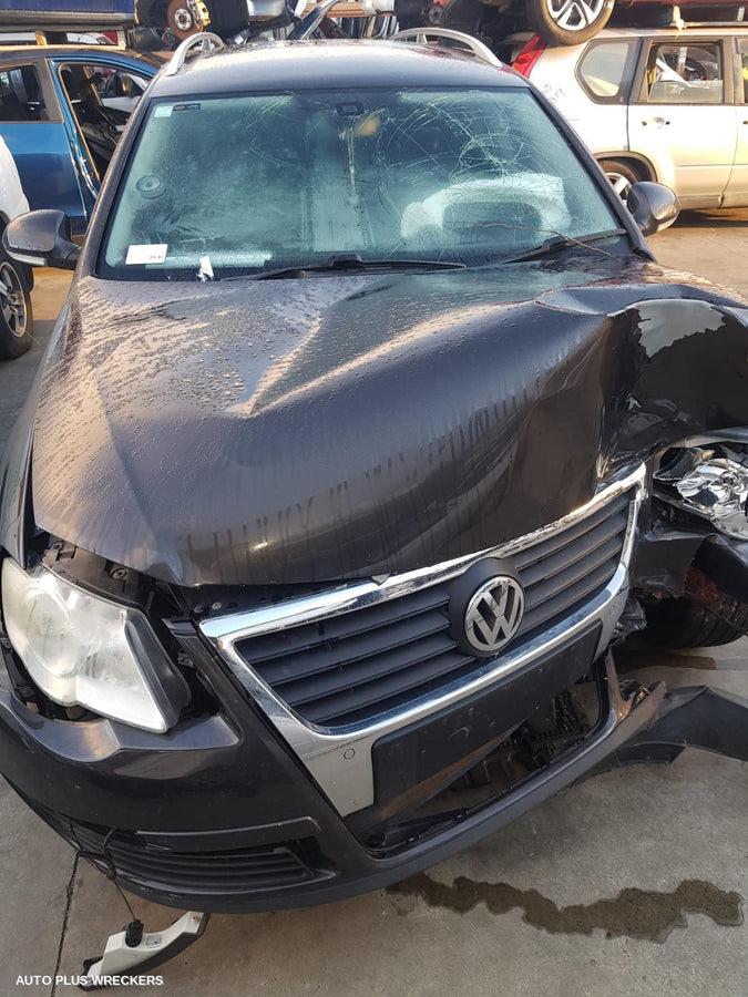 2008 Volkswagen Passat Right Door Mirror