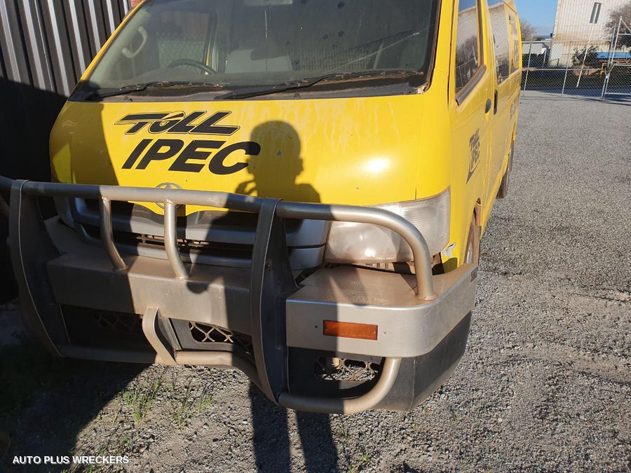 2010 Toyota Hiace Door Boot Gate Lock