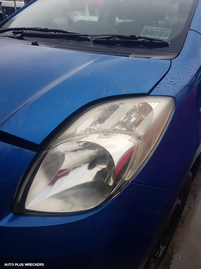 2008 Toyota Yaris Left Front Window Reg Motor