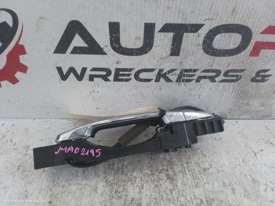 2007-2014 Nissan Dualis Door Handle