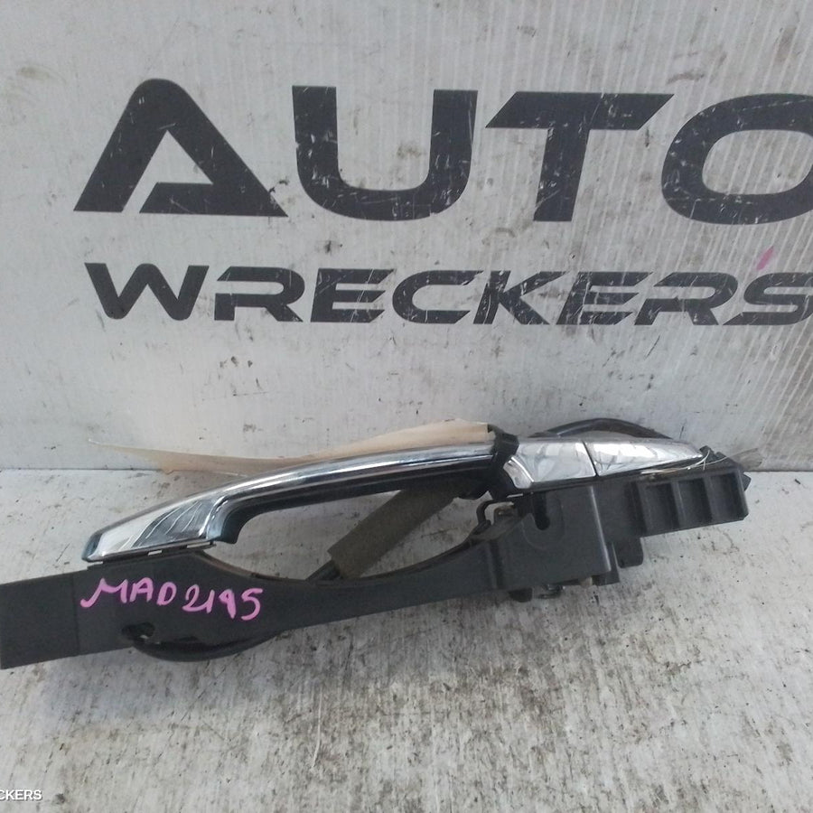 2007-2014 Nissan Dualis Door Handle