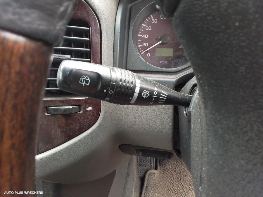 2001 Mitsubishi Pajero Right Headlamp