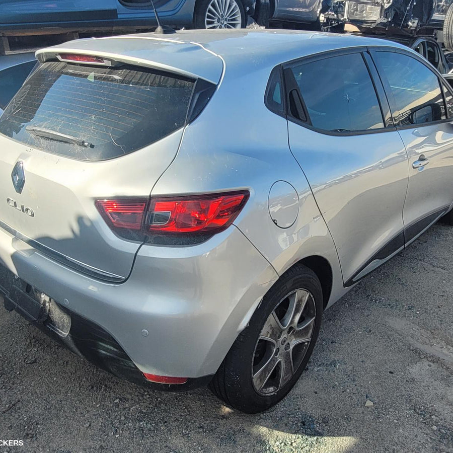 2014 Renault Clio Throttle Body