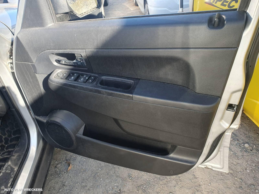 2012 JEEP CHEROKEE LEFT FRONT DOOR