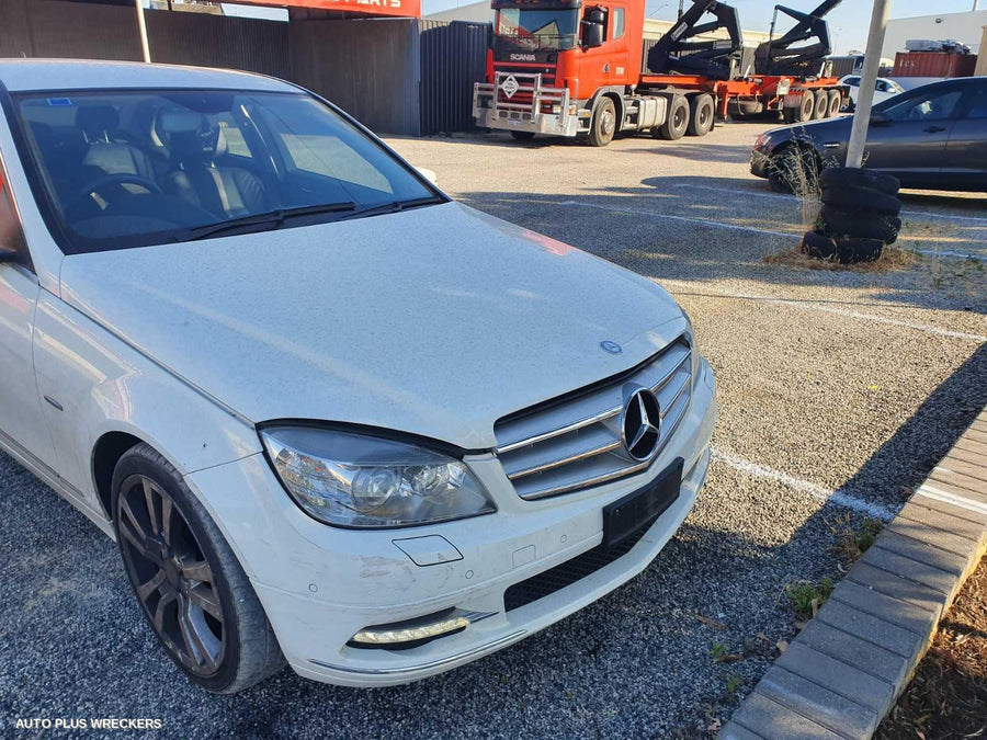 2011 Mercedes C Class Right Front Door