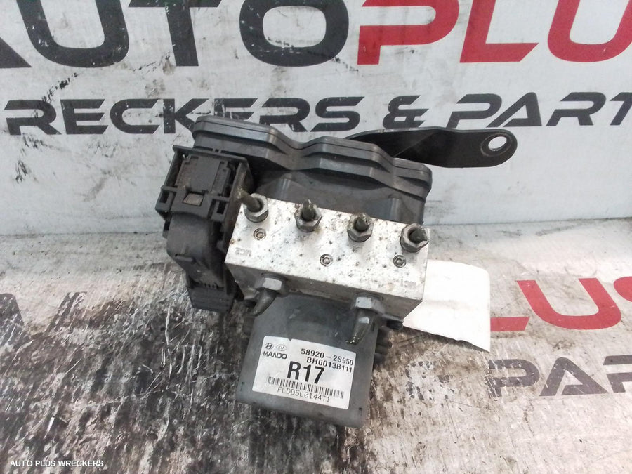 2010 Hyundai Ix35 Abs Pump Modulator