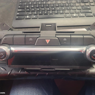 2019-2026 Mazda Cx30 Heater Ac Controls